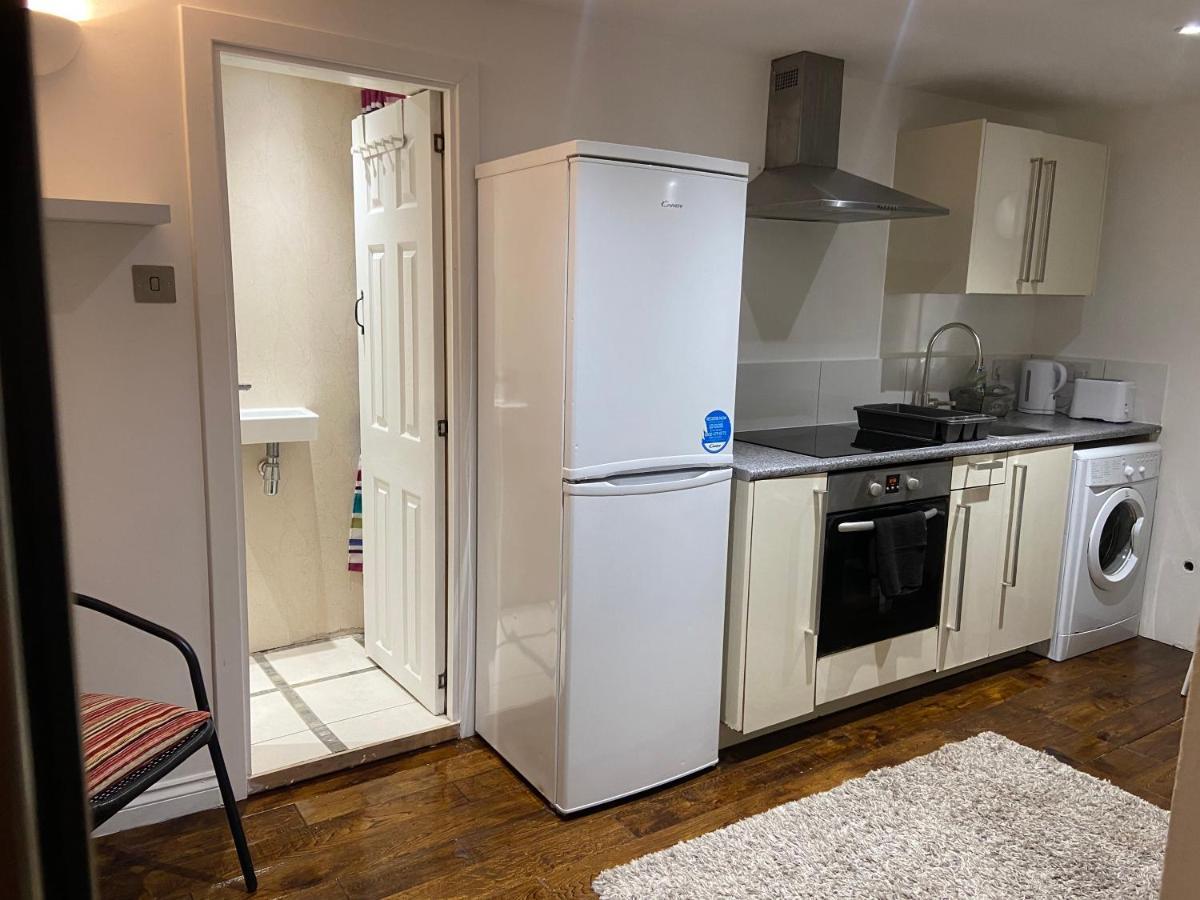 Cosy Little House Appartamento Milngavie Esterno foto