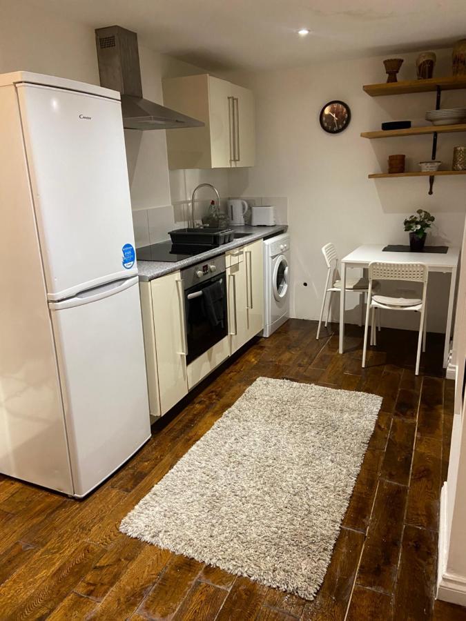 Cosy Little House Appartamento Milngavie Esterno foto